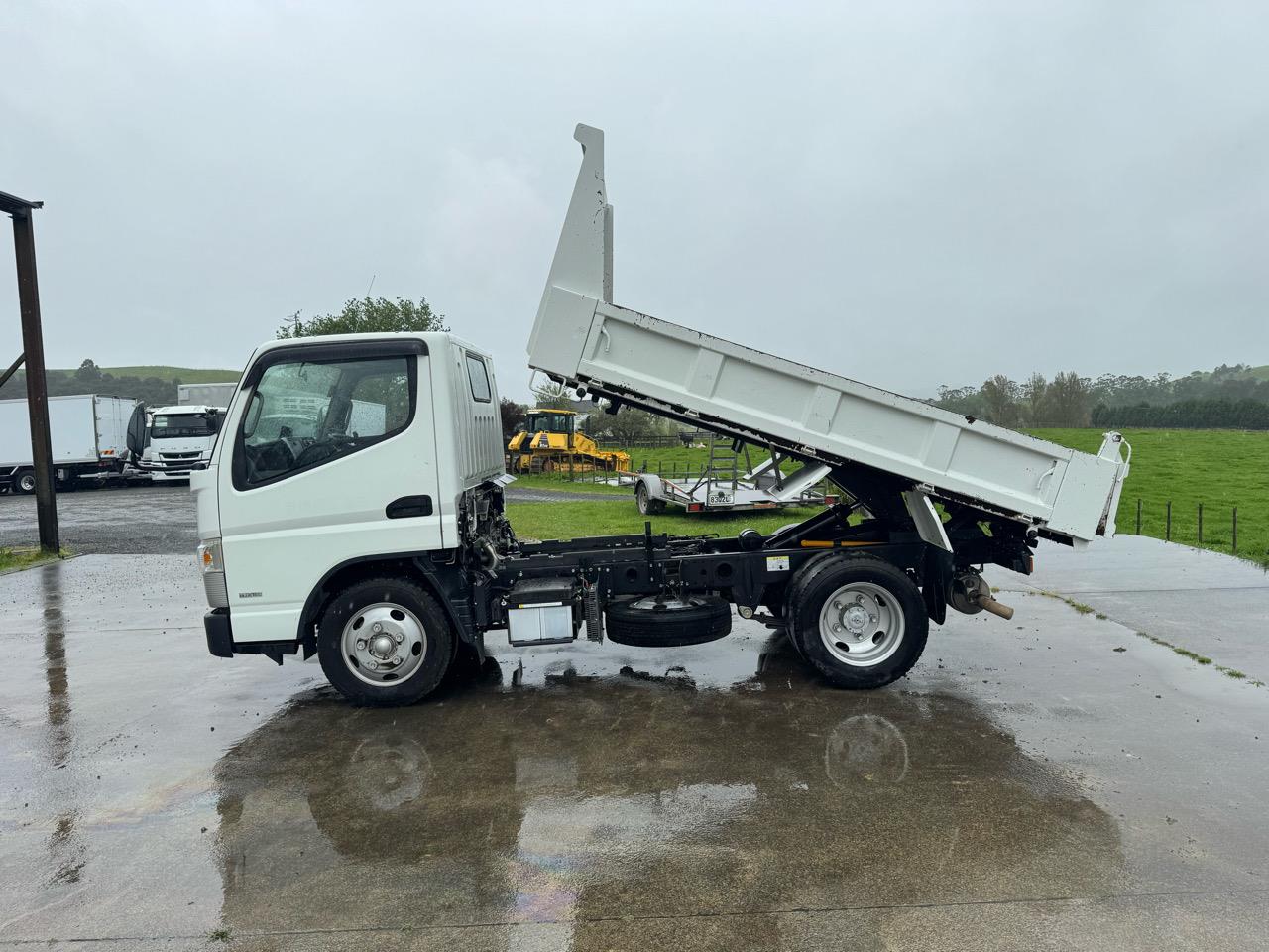 2019 Mitsubishi Fuso