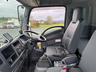2017 ISUZU Forward - Thumbnail