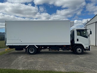 2019 ISUZU Forward - Thumbnail