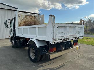 2015 Mitsubishi Fuso - Thumbnail
