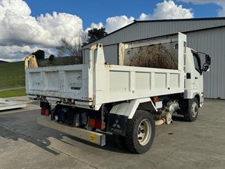 2015 Mitsubishi Fuso - Thumbnail