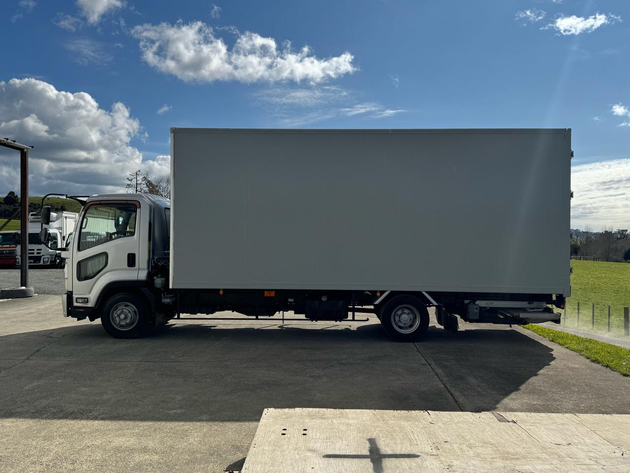 2013 ISUZU Forward