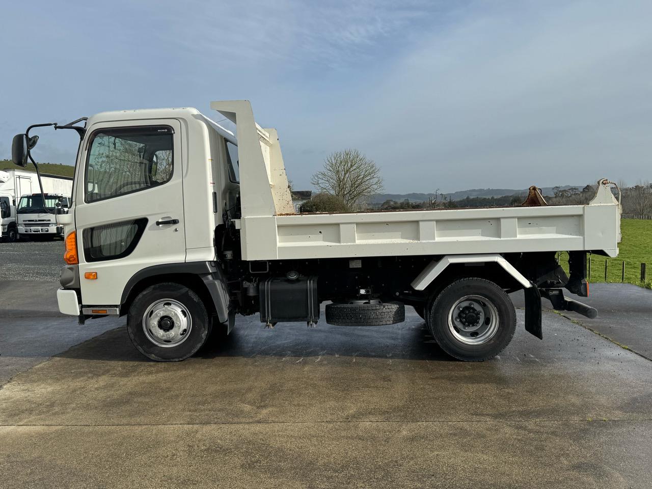 2014 Hino Ranger