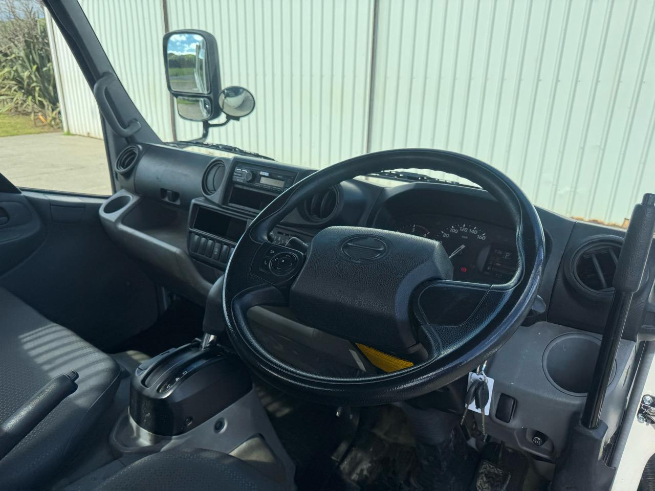 2019 HINO DUTRO