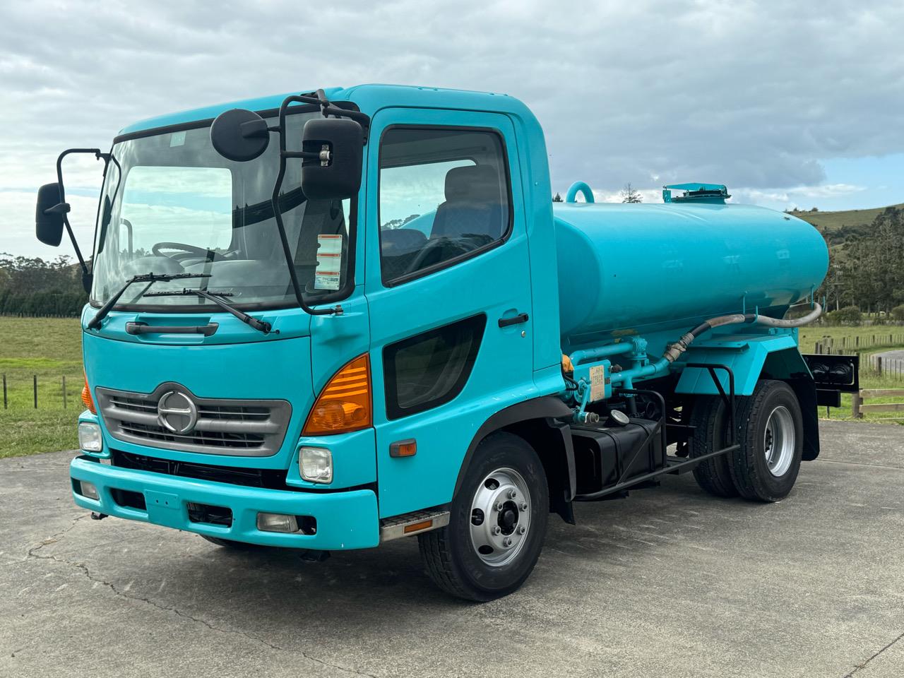 2005 Hino Ranger