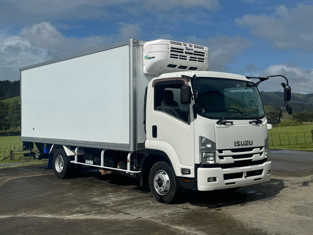 2018 ISUZU Forward