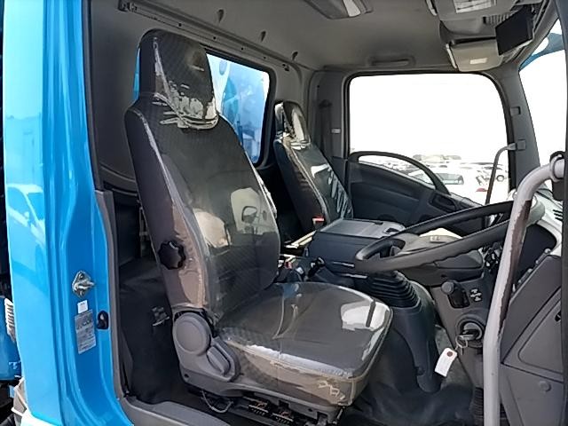 2017 ISUZU Forward