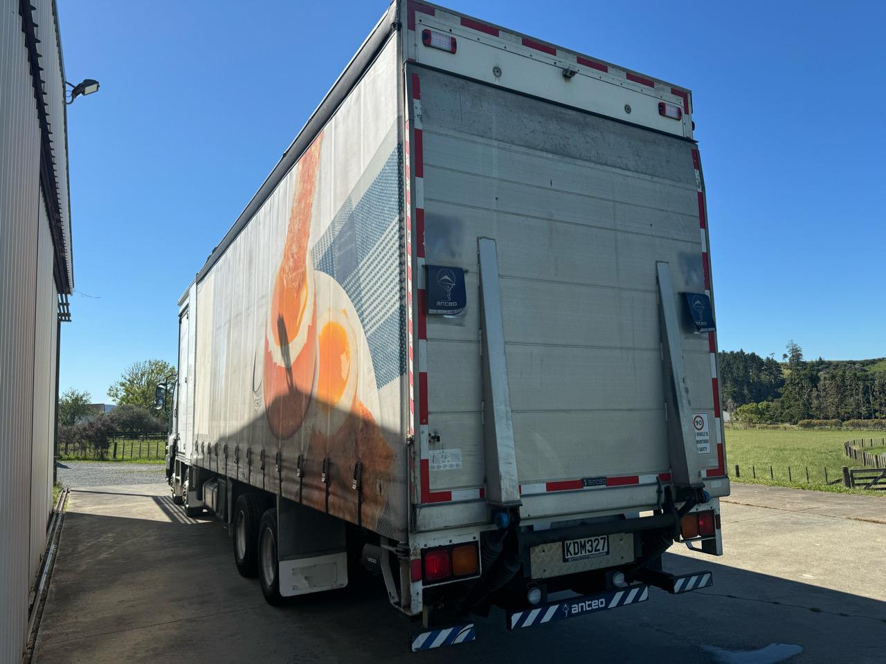 2016 ISUZU C Series