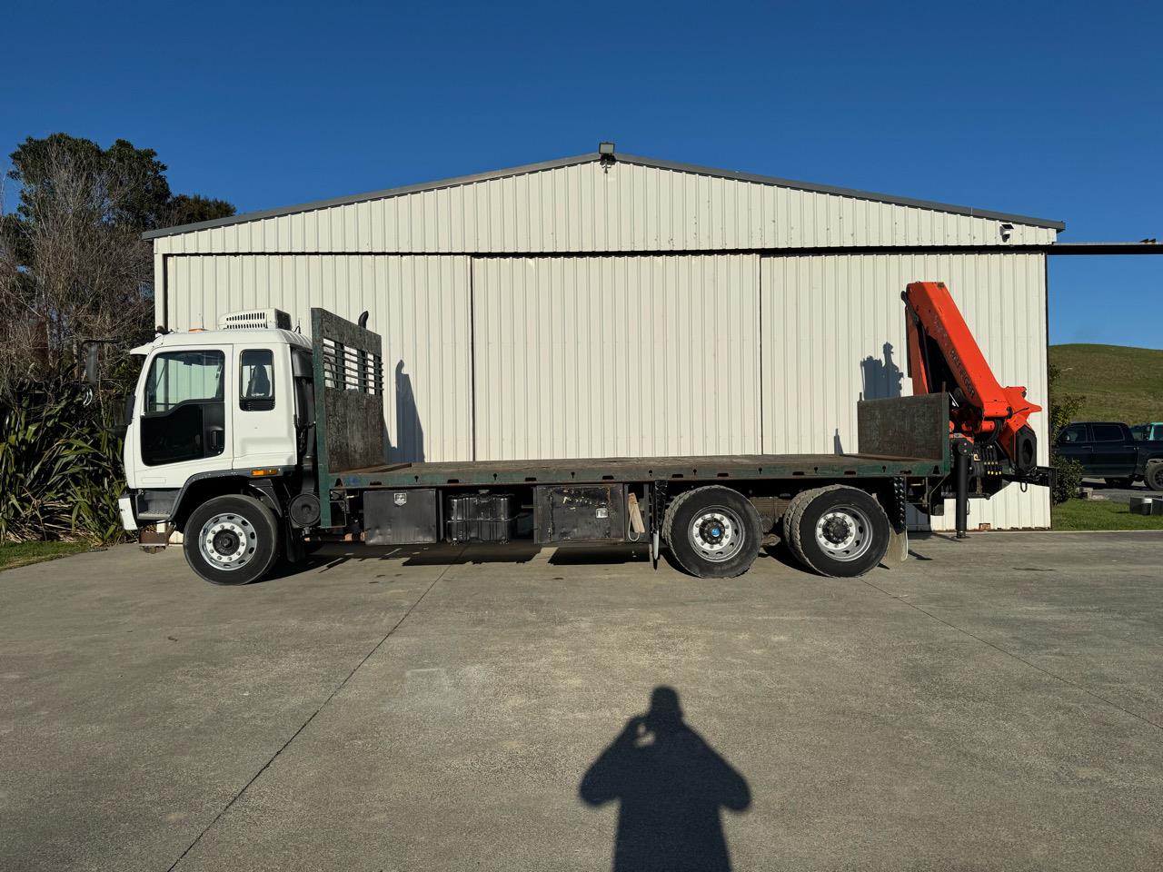 2004 ISUZU Forward