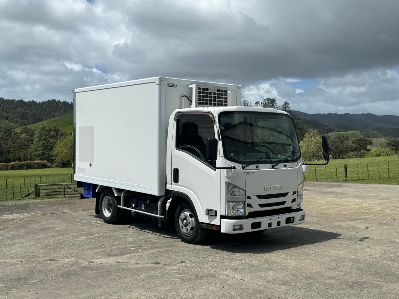 2020 ISUZU ELF