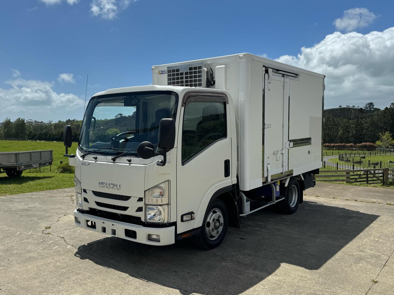 2020 ISUZU ELF