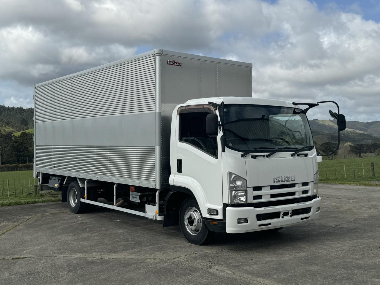 2012 ISUZU FRR90