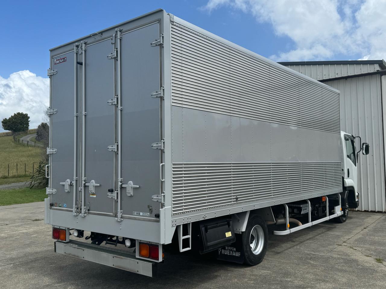 2012 ISUZU FRR90