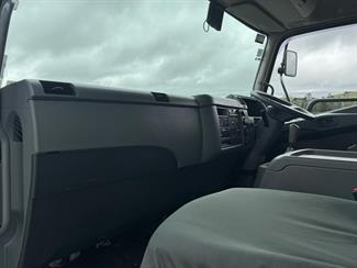 2010 Mitsubishi Fuso - Thumbnail