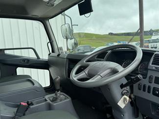 2010 Mitsubishi Fuso - Thumbnail