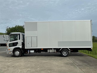 2016 UD CONDOR - Thumbnail