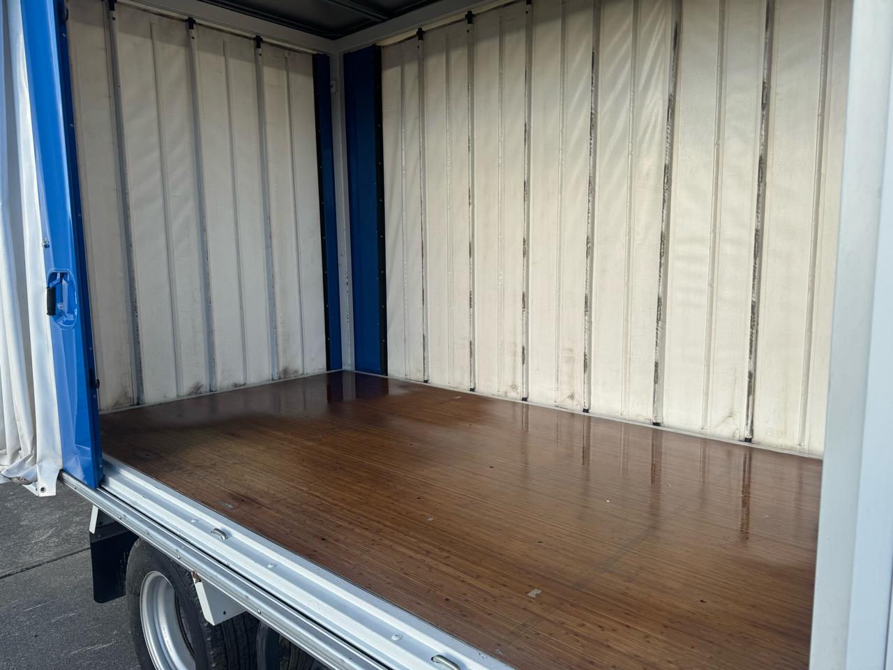2021 Mitsubishi Fuso