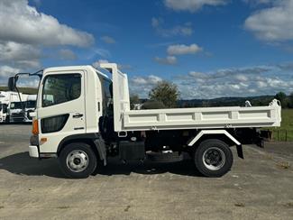 2017 Hino Ranger - Thumbnail