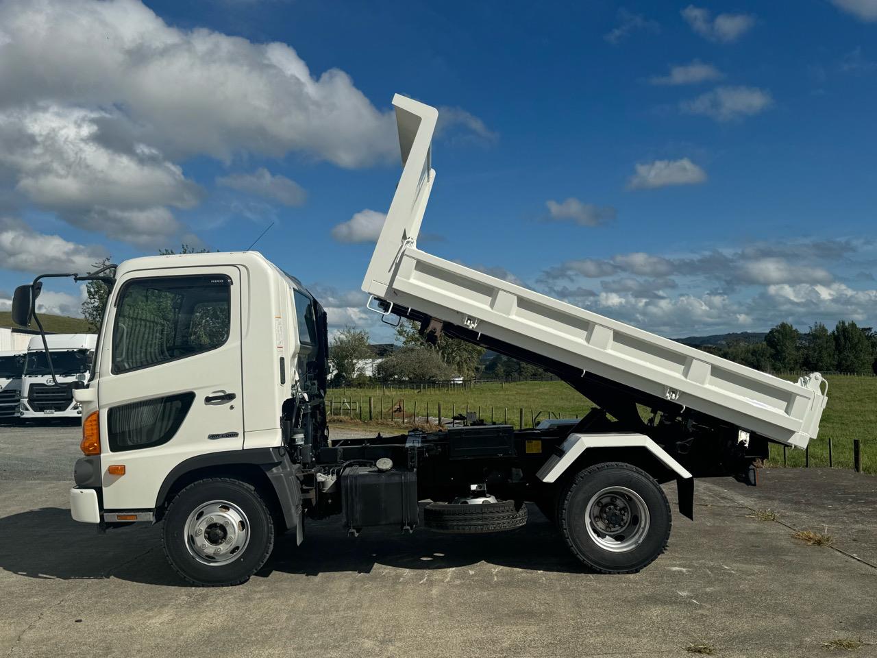 2017 Hino Ranger