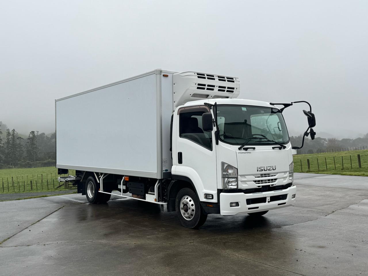 2019 ISUZU Forward